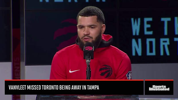 Fred_VanVleet-615208aa74d7d2649c1934b0_Sep_27_2021_19_02_00